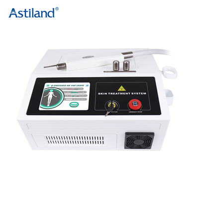 Wirksame Picosecond Q Switch Lasermaschine für Schönheitssalons Langpulse ND YAG Laser Tattoo Entfernung Hautverjüngung